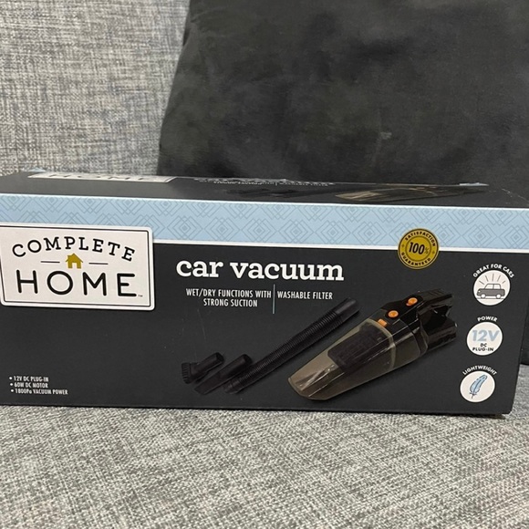 NIB: COMPLETE Home CAR wet/dry 12V Vacuum - Picture 1 of 6